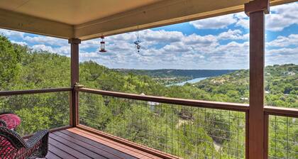 2 Furnished Decks & Lake Views: Austin Escape