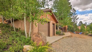 House (4 Bedrooms) | Interior - Pet-friendly Duck Creek Village Retreat w/ Deck! (Duck Creek Village)