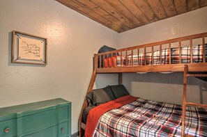 House (4 Bedrooms) | Interior - Pet-friendly Duck Creek Village Retreat w/ Deck! (Duck Creek Village)