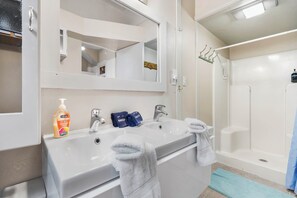 Apartment (2 Bedrooms) | Interior - Saugatuck Retreat in Historic Downtown! (Saugatuck)