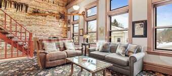 Saugatuck Retreat in Historic Downtown!
