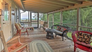House (3 Bedrooms) | Interior - Secluded Pisgah National Forest Retreat w/ Views! (Brevard)