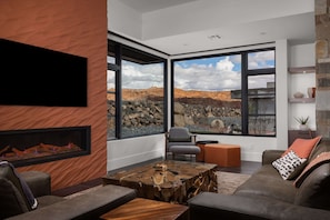 House, 3 Bedrooms | Living area