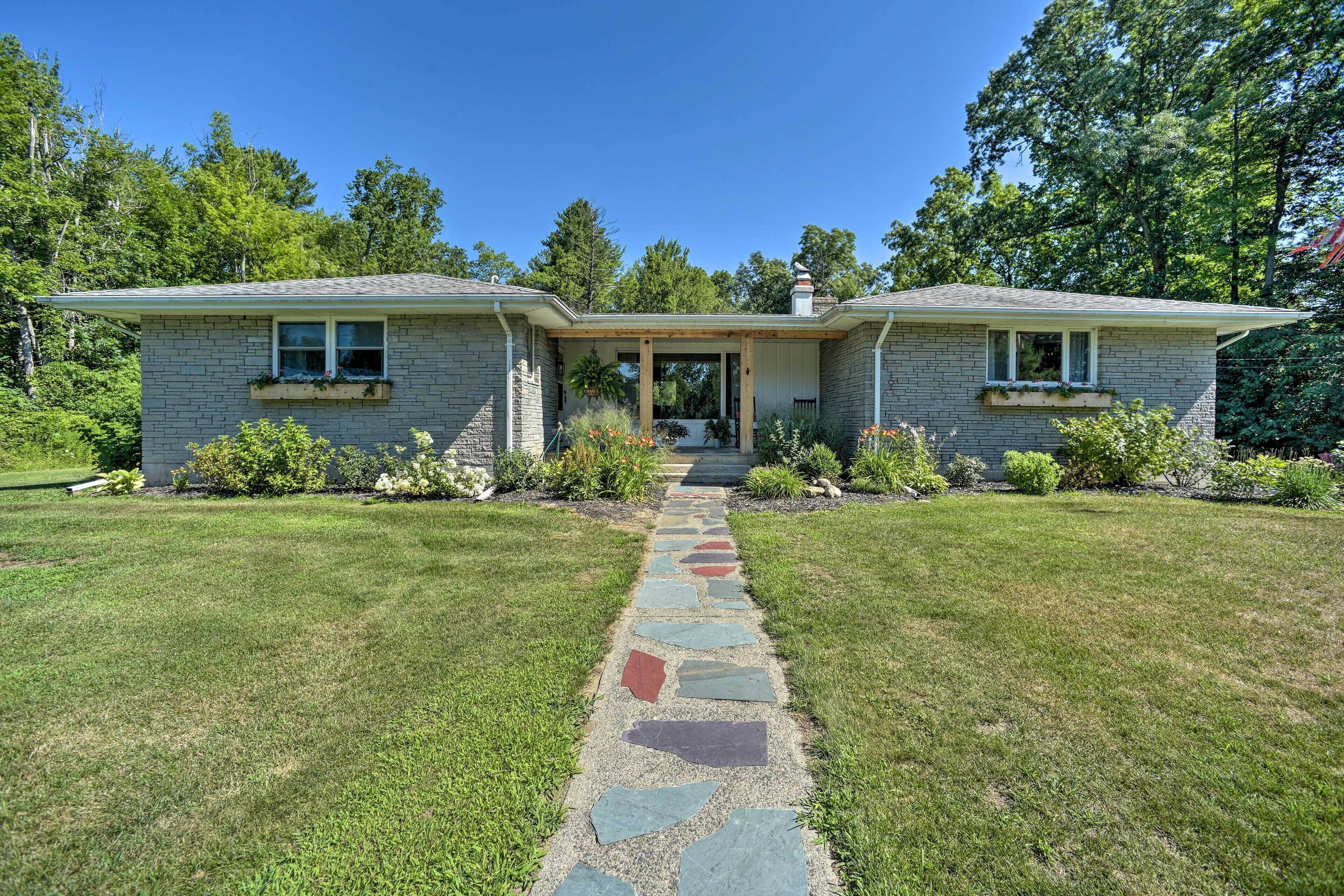 المنشأة من الداخل