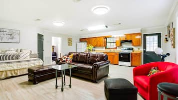 House (1 Bedroom) | Interior