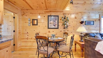 House (1 Bedroom) | Interior