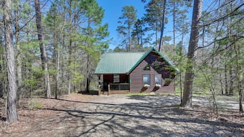 House (1 Bedroom) | Interior