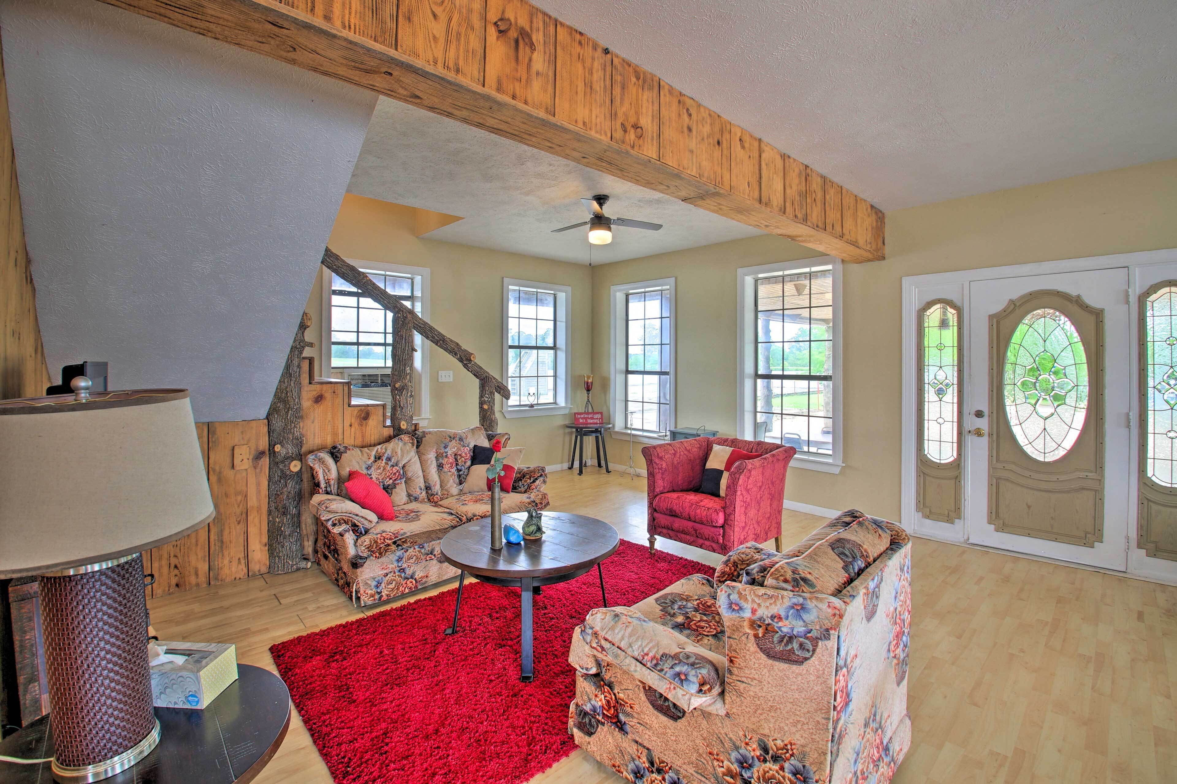 House (2 Bedrooms) | Interior