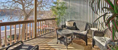 Apartment (4 Bedrooms) | Front of property