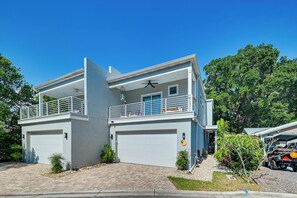 Interior - Airy Coastal Casa on Park: 6 Mi to Honeymoon Isle! (Dunedin)