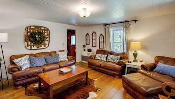 Cottage (4 Bedrooms) | Interior