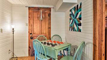 Cottage (4 Bedrooms) | Interior