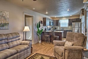 House (2 Bedrooms) | Front of property - Charming Cabin w/ Patio - Walk to Table Rock Lake! (Lampe)