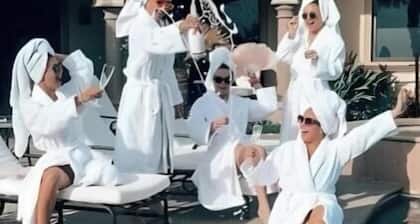 Spanish Oasis Villa with detached Full Guest House