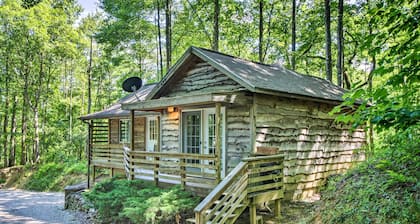 Cozy The Woodshop Cabin w/ Deck & Forest Views!