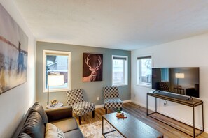 House (4 Bedrooms) | Interior