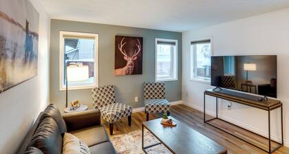 'northern Bliss' Modern Mtn-view Home in Fairbanks