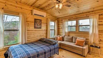 House (1 Bedroom) | Interior