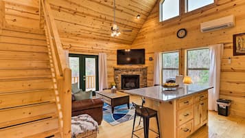 House (1 Bedroom) | Interior