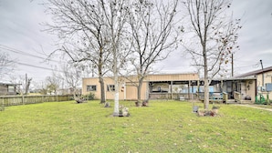 Unclassified image, 3 of 31, button - Rustic Getaway w/ Grill - On San Antonio Bay! (Seadrift)
