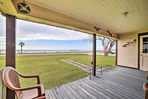 Rustic Getaway w/ Grill - On San Antonio Bay!