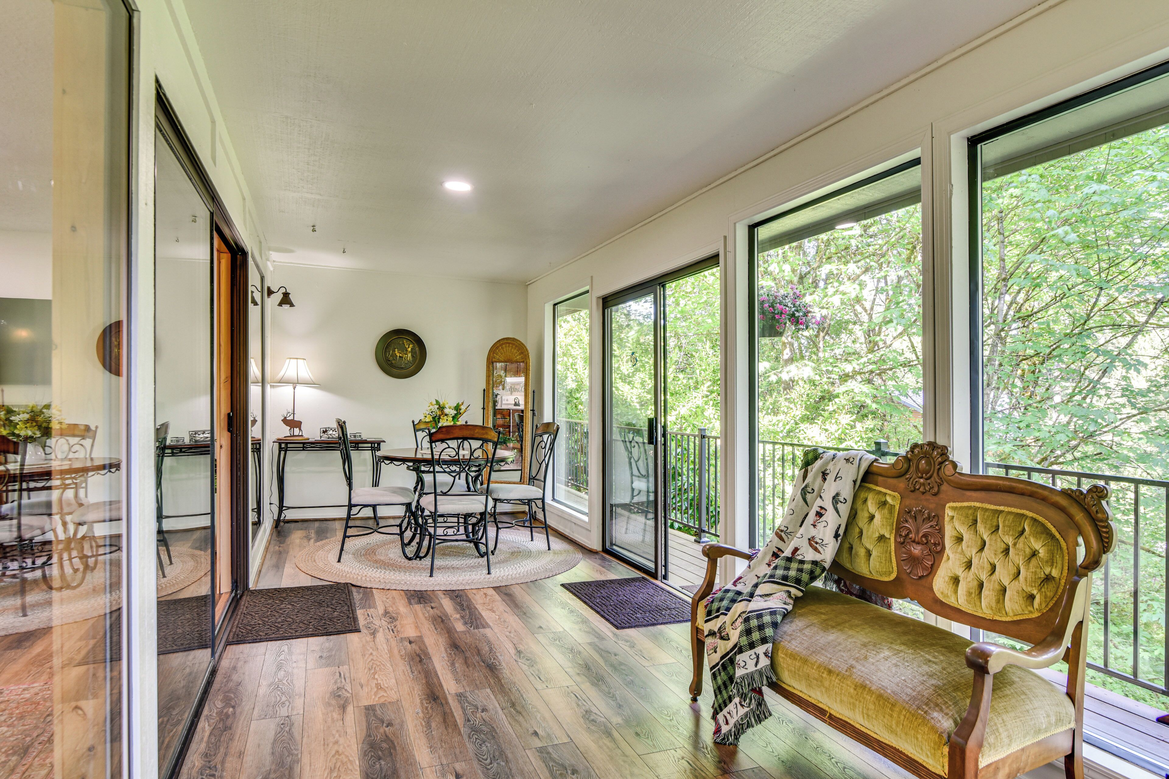 المنشأة من الداخل