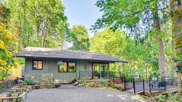 House (2 Bedrooms) | Front of property