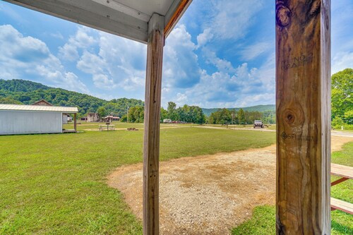 Huntsville Retreat w/ Views, ATV Authorized Route