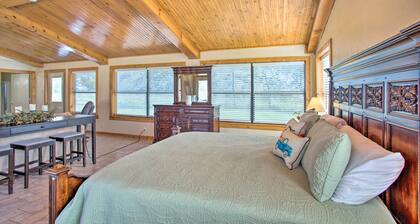 Pet-friendly Efficiency Cottage w/ Pool!