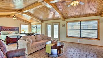 Cottage (1 Bedroom) | Interior