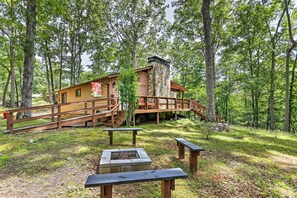 House (2 Bedrooms) | Interior - Quaint Murphy Cabin in Serene Wooded Setting! (Murphy)