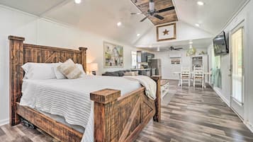 Apartment (0 Bedroom) | Interior