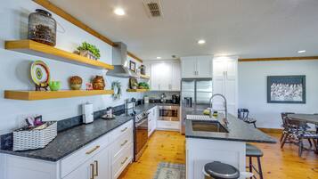 Rumah (2 Bedrooms) | Interior