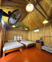 Escritorio, sistema de insonorización y wifi gratis 