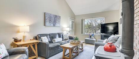 Apartment (2 Bedrooms) | Front of property