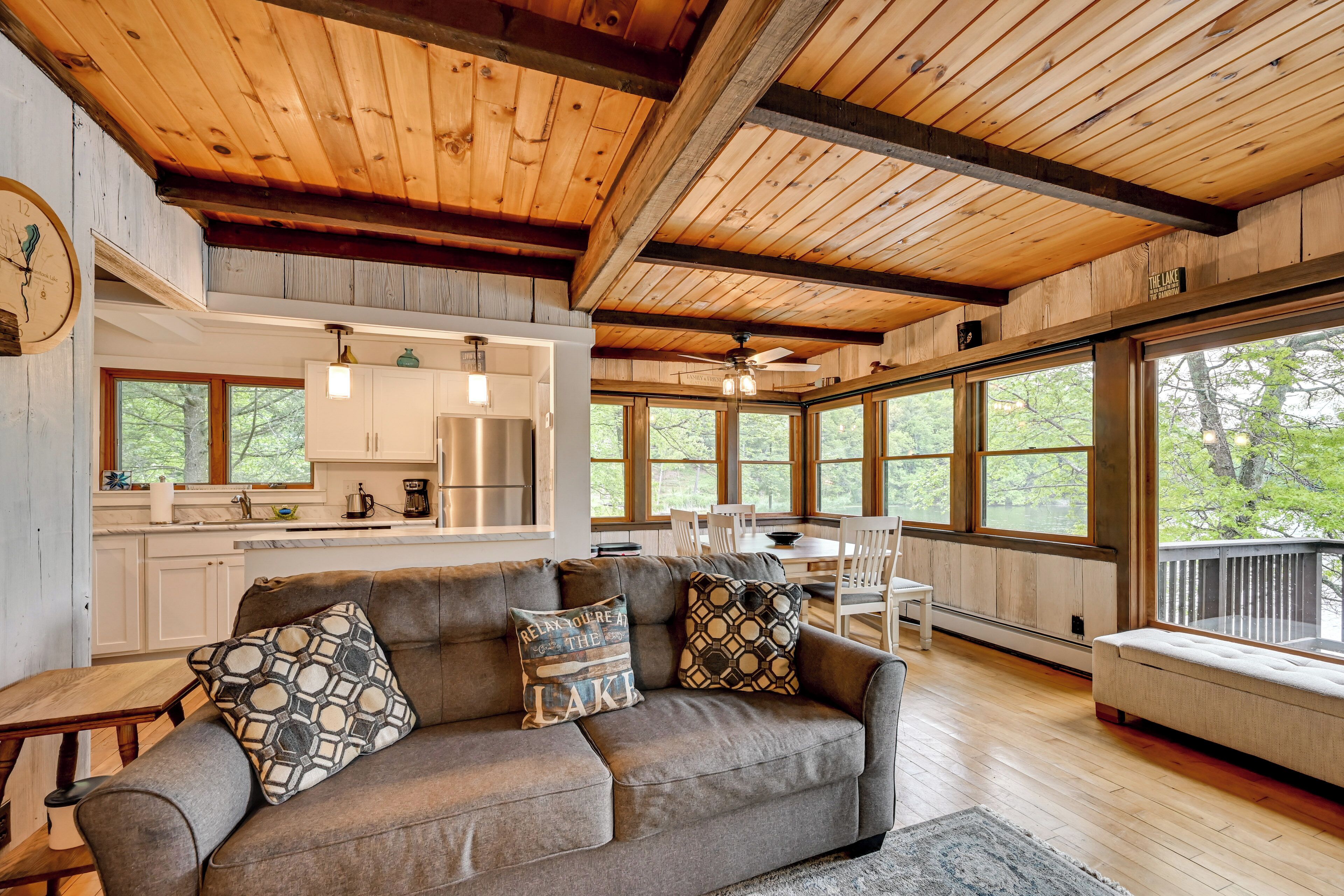 Casa (2 Bedrooms) | Interior