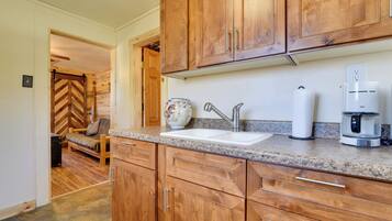 Apartment (1 Bedroom) | Interior