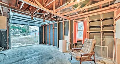 Quaint Frederic Home: Ski, Boat + Hike Nearby