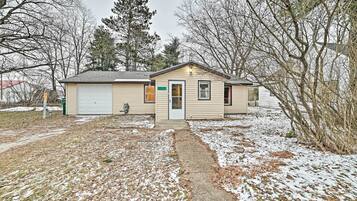 House (2 Bedrooms) | Front of property