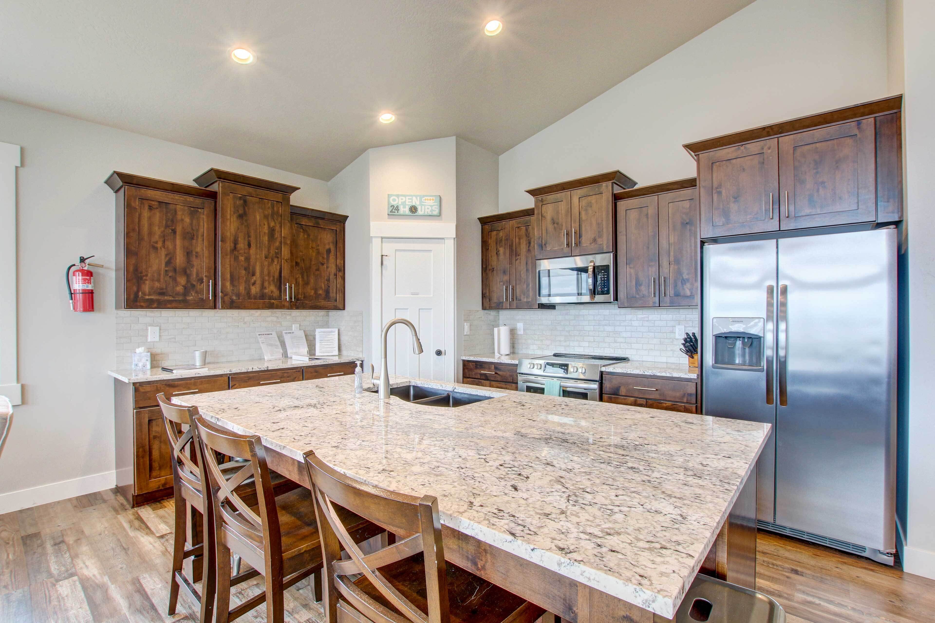 House (4 Bedrooms) | Interior