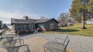 House (2 Bedrooms) | Front of property