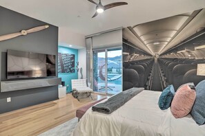 House (2 Bedrooms) | Interior - Mtn & Golf Course Views: Palm Springs Home (Palm Springs)