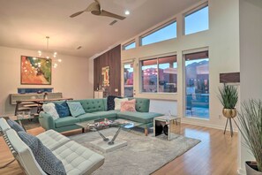 House (2 Bedrooms) | Interior - Mtn & Golf Course Views: Palm Springs Home (Palm Springs)