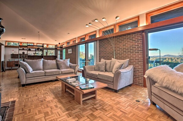 مدفأة، كُتُب