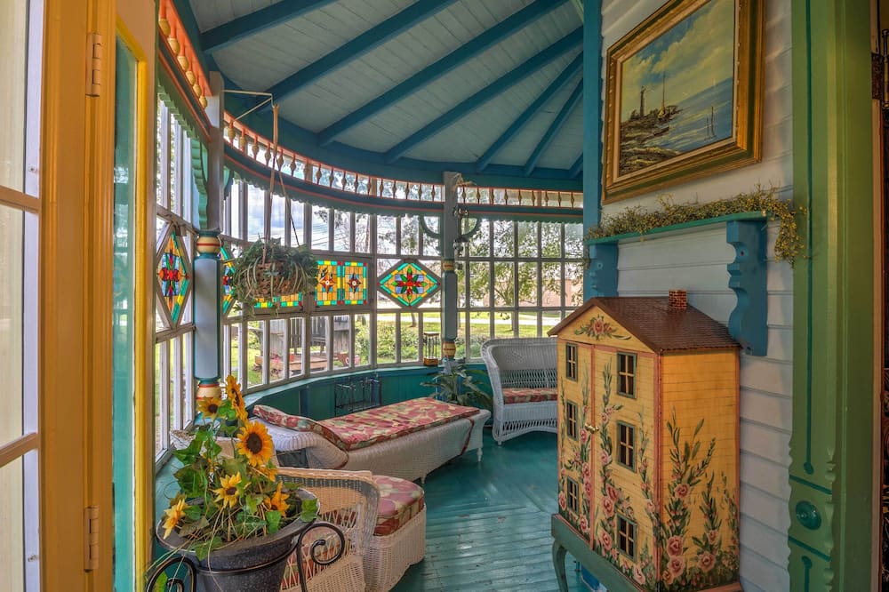 Russellville House w/ Garden - Walk to Main Street - Lewisburg, KY