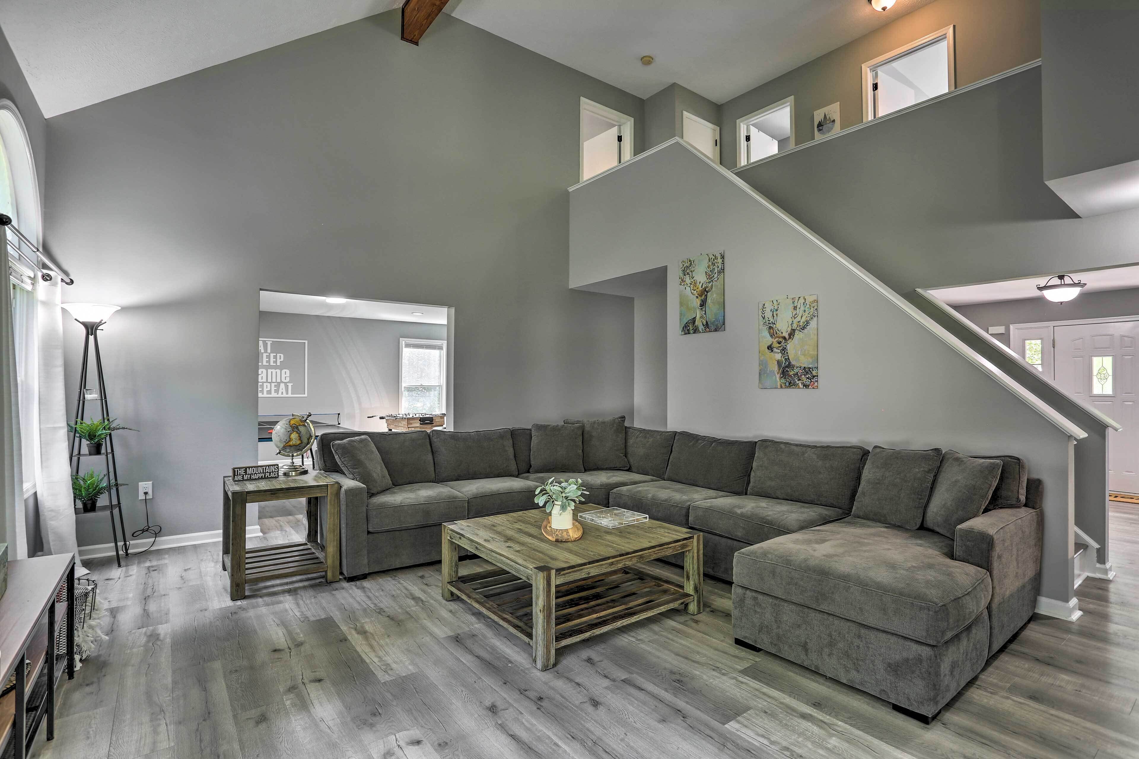 Télévision, cheminée, table de tennis de table