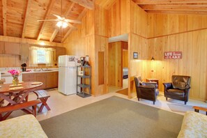 Casa (2 Bedrooms) | Interior