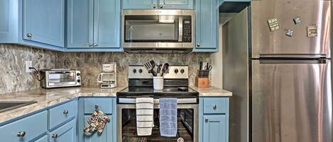 House (2 Bedrooms) | Interior