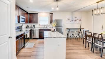 منزل (3 Bedrooms) | المنشأة من الداخل