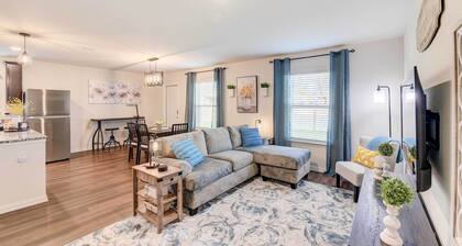 ~ 6 Mi to Waco: Newly Constructed Family Home